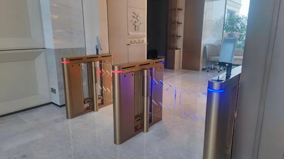 インテリジェント顔認識アクセス制御