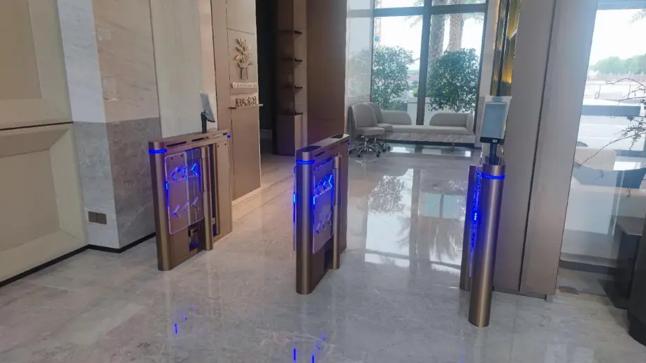 インテリジェントアクセス制御