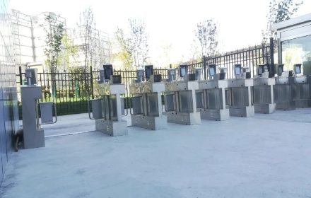 製造区域のアクセスゲート